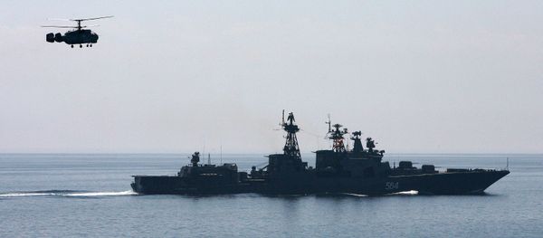 Совместный выход в море кораблей Тихоокеанского флота для отработки задач боевой подготовки Совместный выход в море кораблей Тихоокеанского флота для отработки задач боевой подготовки - Sputnik International