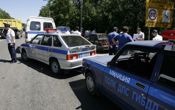 Five people killed, dozen injured in shoot-out in southern Russia - Sputnik International