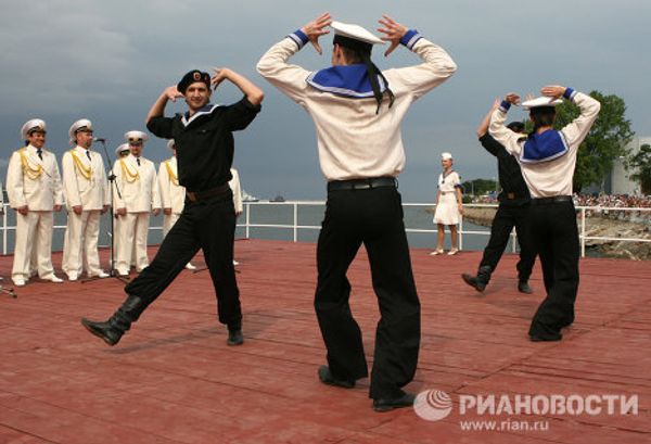 Russian Navy Day celebrations in Baltiysk, Vladivostok and Sevastopol - Sputnik International