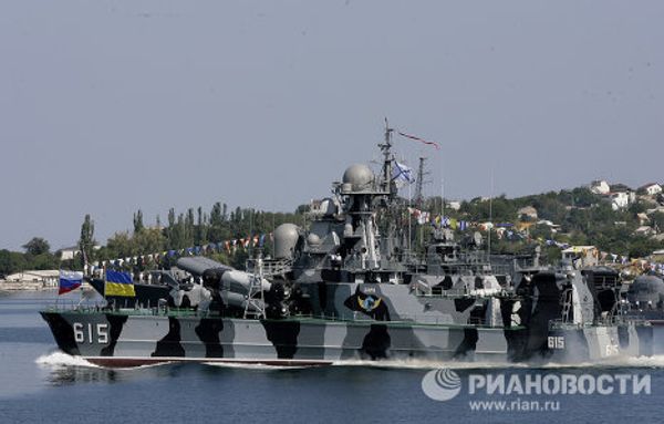 Russian Navy Day celebrations in Baltiysk, Vladivostok and Sevastopol - Sputnik International