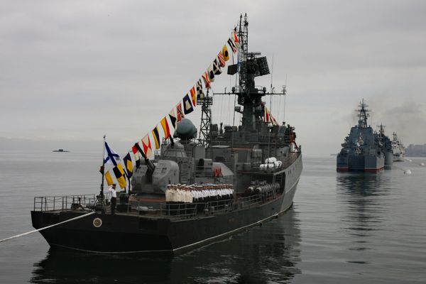 Russian Navy Day celebrations in Baltiysk, Vladivostok and Sevastopol - Sputnik International