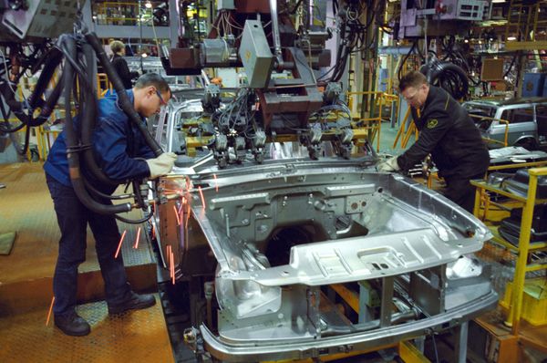 Canada's Magna to open car utility plant in St Petersburg - Sputnik International