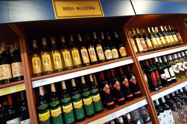 In August, Russia said the situation with the wine supplies' quality has changed and resumed deliveries from 53 Moldovan suppliers. - Sputnik International