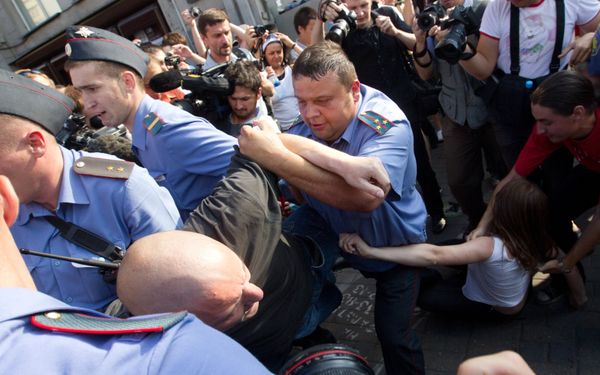Detention of Article 31 rally participants in Moscow - Sputnik International