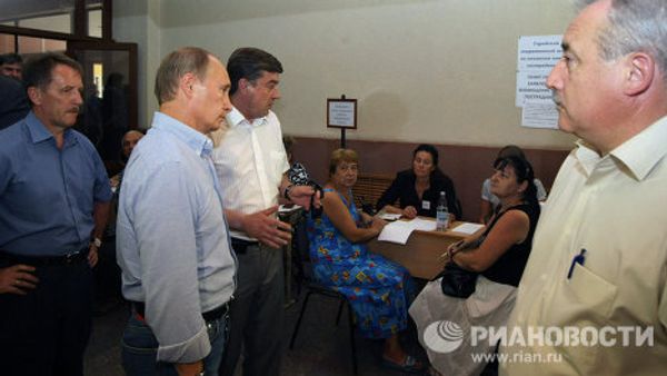 Putin visits area devastated by wildfires in the Voronezh Region  - Sputnik International