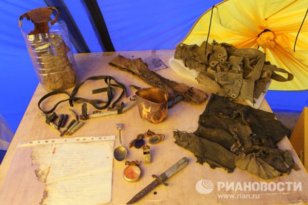 Russian scientists search for traces of lost expedition on Franz Josef Land - Sputnik International