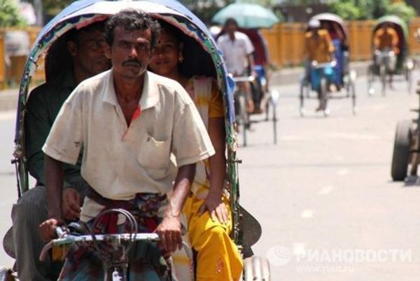 Boats and rickshaws in Dhaka - Sputnik International