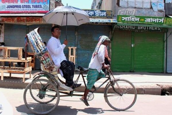 Boats and rickshaws in Dhaka - Sputnik International