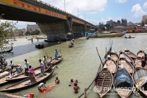 Boats and rickshaws in Dhaka - Sputnik International