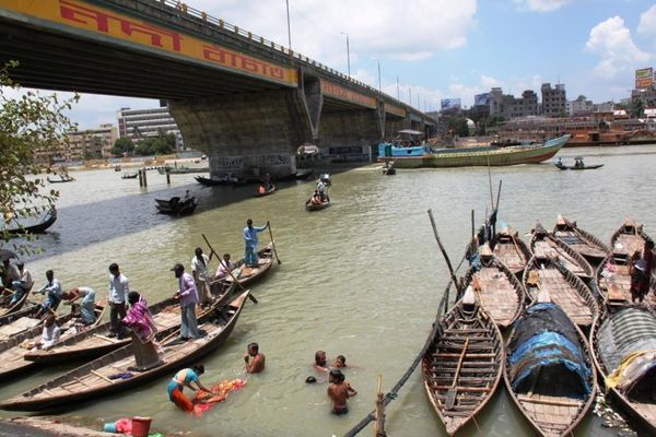 Boats and rickshaws in Dhaka - Sputnik International