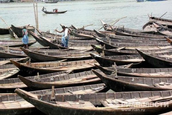 Boats and rickshaws in Dhaka - Sputnik International