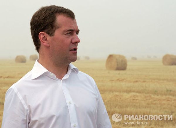 President Medvedev visits drought-hit Russian republic Mari El  - Sputnik International