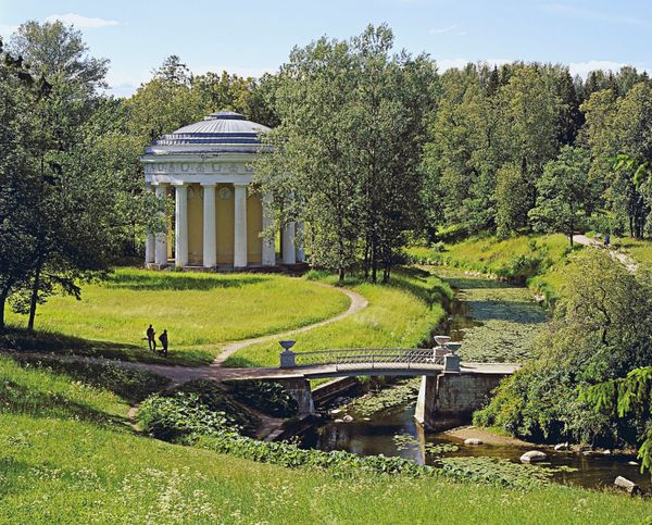 The Vavilov Institute of Plant Industry and its Pavlovsk station are trying to retain land that has already been given to a housing construction development fund by the Russian State Property Management Agency. The Vavilov Institute of Plant Industry and its Pavlovsk station are trying to retain land that has already been given to a housing construction development fund by the Russian State Property Management Agency. - Sputnik International