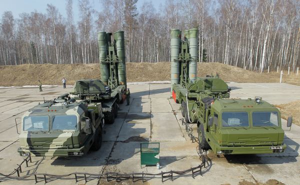 Russia’s surface-to-air missile S-400 (SA-21 Growler) system - Sputnik International