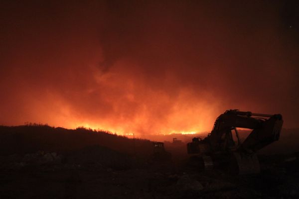 A landfill is burning in the northeast of the Moscow Region - Sputnik International