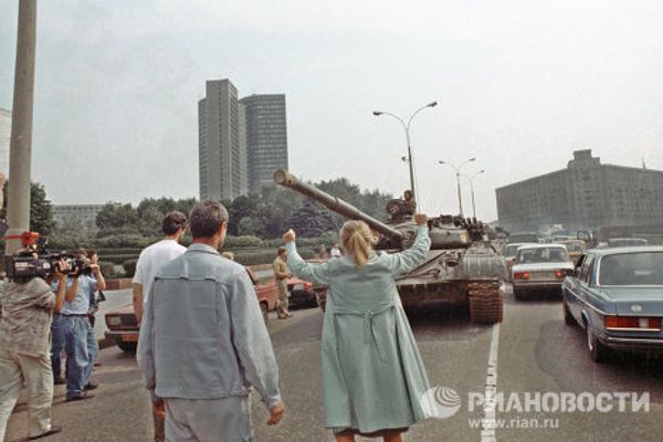 Tanks and barricades on Moscow’s streets: August 19, 1991 Tanks and barricades on Moscow’s streets: August 19, 1991 - Sputnik International