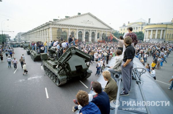 Tanks and barricades on Moscow’s streets: August 19, 1991 Tanks and barricades on Moscow’s streets: August 19, 1991 - Sputnik International