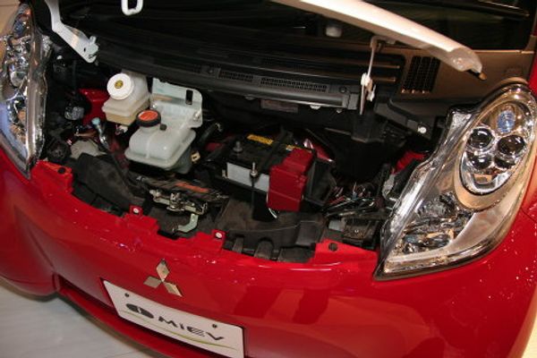 Electric cars, hybrids, other novelties at Moscow Auto Show  - Sputnik International
