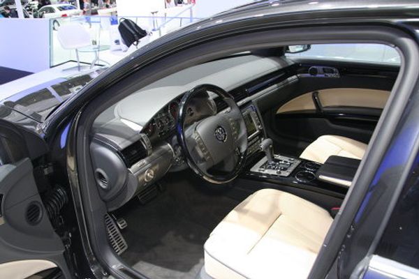 Electric cars, hybrids, other novelties at Moscow Auto Show  - Sputnik International
