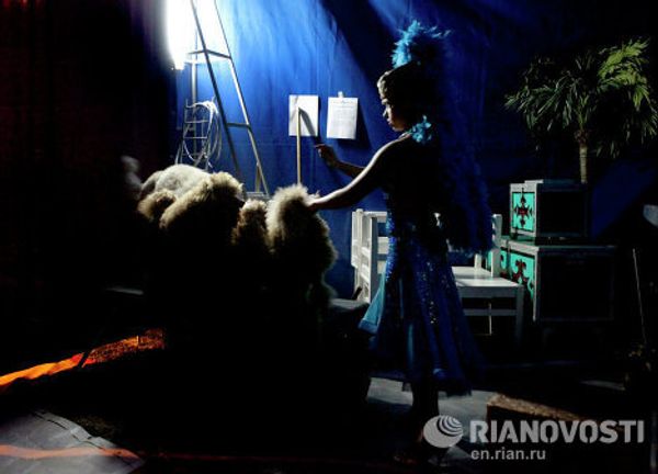 Trials and tribulations of a Russian traveling circus Trials and tribulations of a Russian traveling circus - Sputnik International