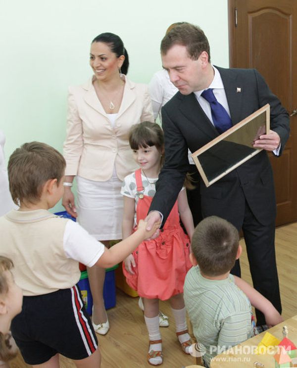 Dmitry Medvedev’s Summer 2010 Dmitry Medvedev’s Summer 2010 - Sputnik International