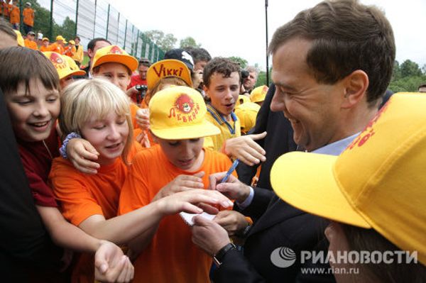 Dmitry Medvedev’s Summer 2010 Dmitry Medvedev’s Summer 2010 - Sputnik International