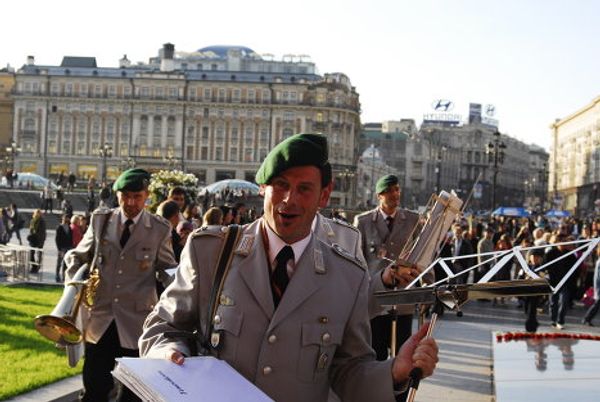 The Spasskaya Tower military tattoo behind the scene - Sputnik International