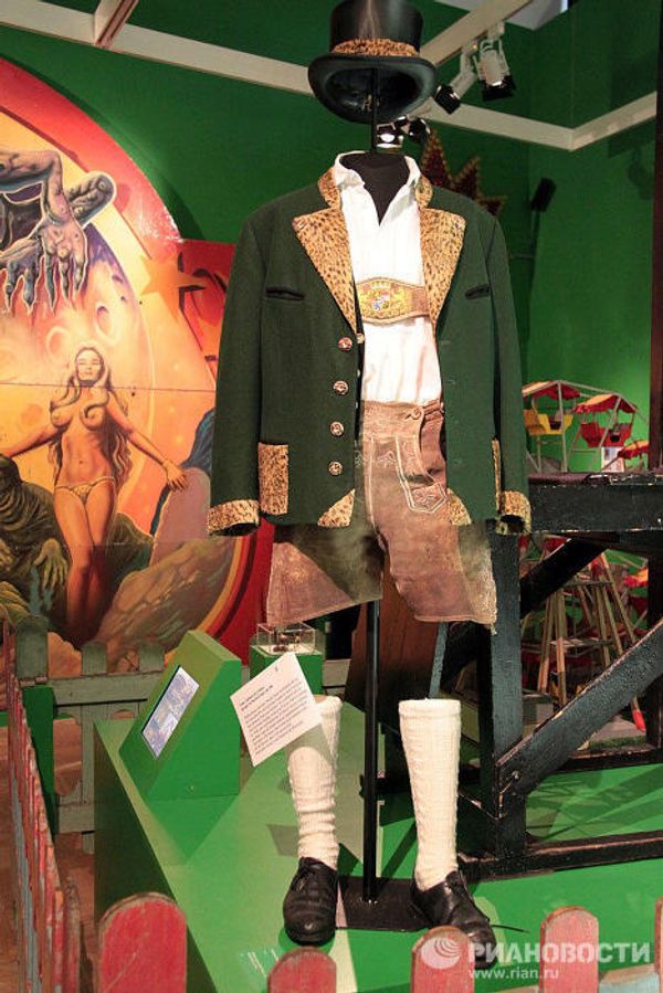 Traditional Bavarian costumes at Oktoberfest - Sputnik International