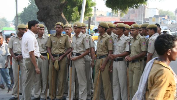  Two foreign tourists wounded in Delhi shooting - Sputnik International
