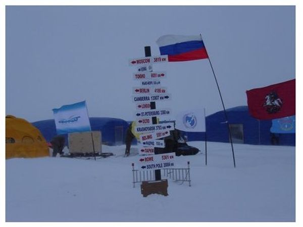 Barneo Base – an Arctic town on ice Barneo Base – an Arctic town on ice - Sputnik International