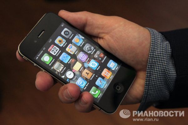 Moscow goes crazy for iPhone 4 Moscow goes crazy for iPhone 4 - Sputnik International