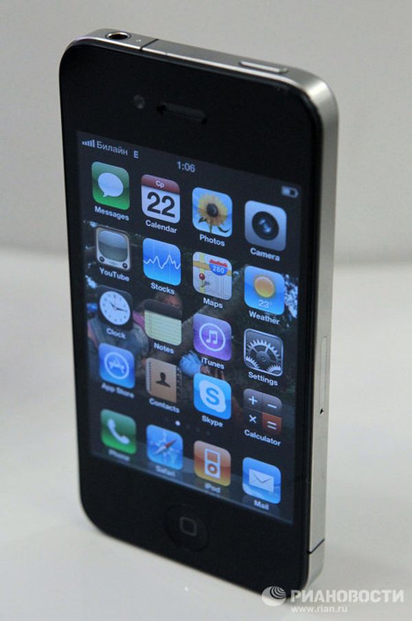Moscow goes crazy for iPhone 4 Moscow goes crazy for iPhone 4 - Sputnik International