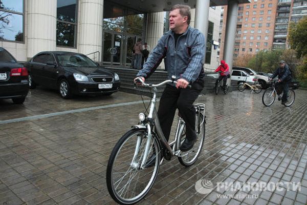 Russian officials choose public transport Russian officials choose public transport - Sputnik International