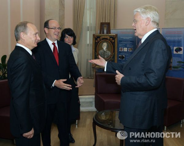 Vladimir Putin at the Arctic Forum Vladimir Putin at the Arctic Forum - Sputnik International