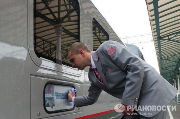 Fifty-three hours to Côte d'Azur in first Moscow-Nice train Fifty-three hours to Côte d'Azur in first Moscow-Nice train - Sputnik International
