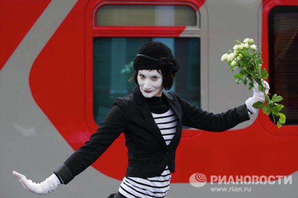 Fifty-three hours to Côte d'Azur in first Moscow-Nice train Fifty-three hours to Côte d'Azur in first Moscow-Nice train - Sputnik International