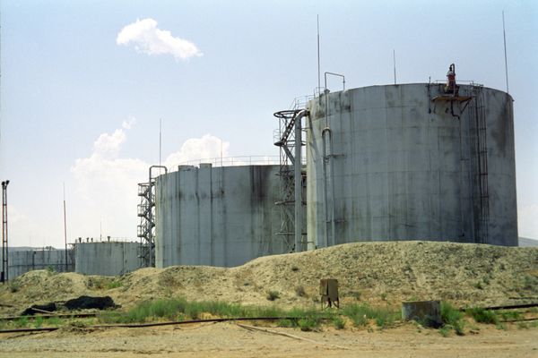 Oil storage tank - Sputnik International