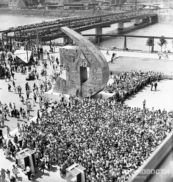 Russia’s Expo pavilions: Soviet records and unusual excitement Russia’s Expo pavilions: Soviet records and unusual excitement - Sputnik International