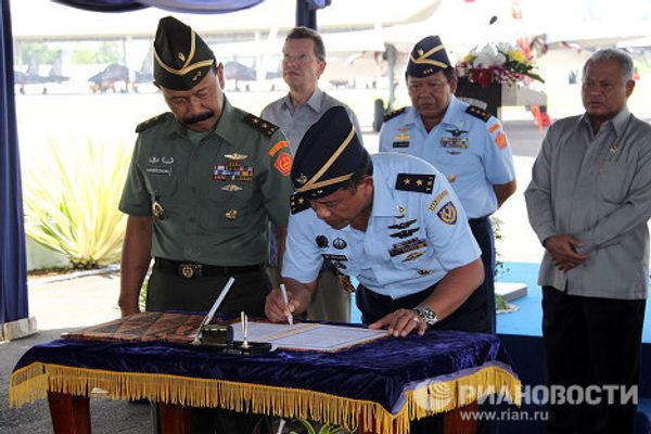 Sukhoi delivers last three Su-30 fighters to Indonesia - Sputnik International