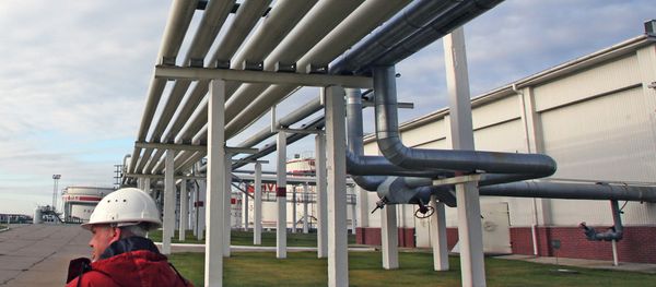 Russia resumes oil deliveries to Belarus - Sputnik International