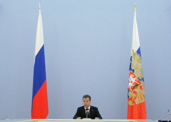 Russian President Dmitry Medvedev called on Friday for the country's security forces - Sputnik International