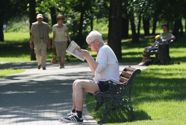 Moscow to Spend $4 Mln on Ensuring Good Weather on Holidays - Sputnik International