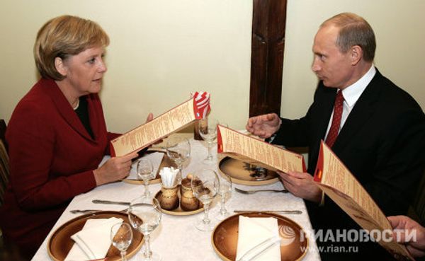 Vladimir Putin snapped with the world’s leaders Vladimir Putin snapped with the world’s leaders - Sputnik International