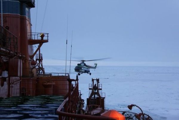 Icebreaker Rossiya in the Chukchi Sea - Sputnik International
