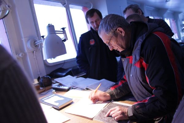 Russian drifting polar station SP-38 opens in Chukchi Sea Russian drifting polar station SP-38 opens in Chukchi Sea - Sputnik International
