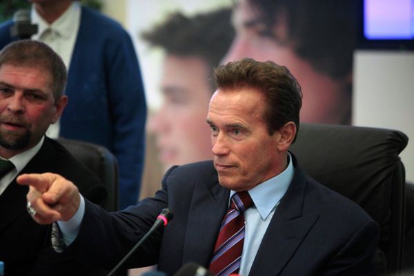 California Governor Arnold Schwarzenegger during a meeting with students from the Higher School of Economics in Moscow California Governor Arnold Schwarzenegger during a meeting with students from the Higher School of Economics in Moscow - Sputnik International