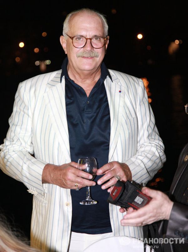 Nikita Mikhalkov and his big famous family Nikita Mikhalkov and his big famous family - Sputnik International