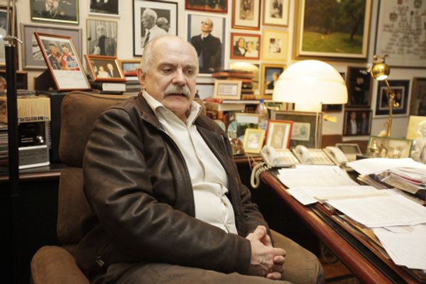 Nikita Mikhalkov and his big famous family Nikita Mikhalkov and his big famous family - Sputnik International