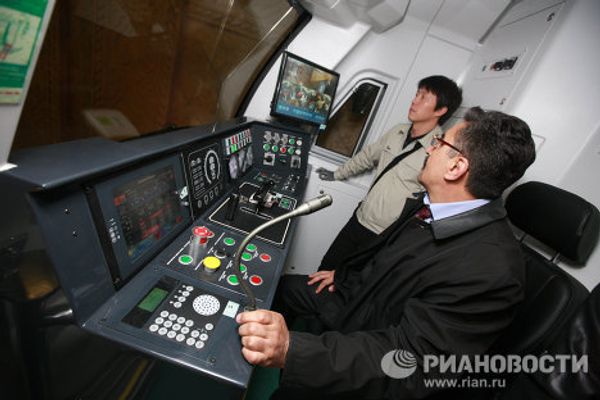 First stations and passengers of Almaty subway - Sputnik International