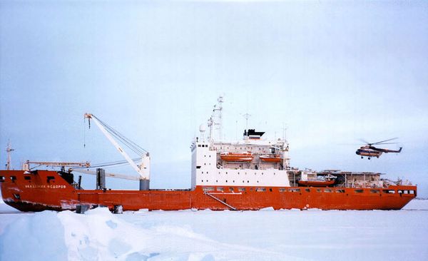 Russian research vessel Akademik Fedorov - Sputnik International